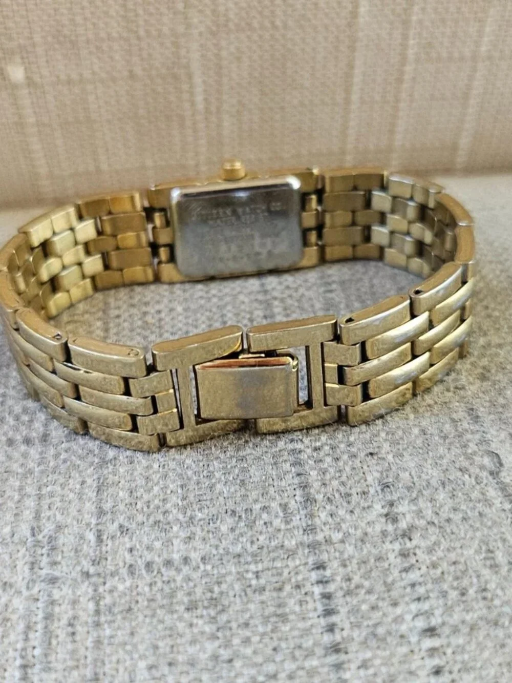 Vintage Citizen Quartz Ladies Wristwatch Gold Tone Analog Quartz Wrist Watch